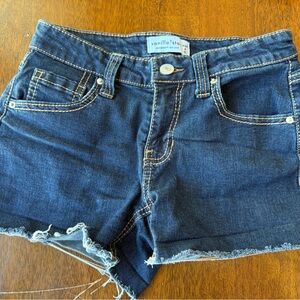 NWOT Vanilla Star Women's Jean Shorts - Dark Blue
